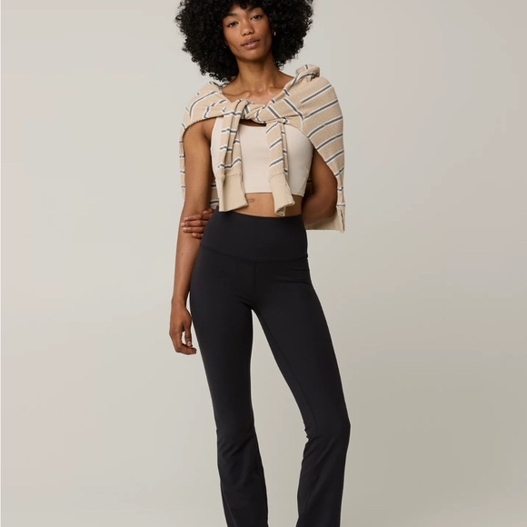 Aerie BlackHugger High Waisted Cinch Pants - Picture 2 of 9